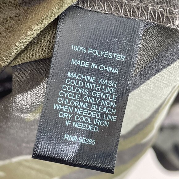 Express Portofino Shirt Womens Large Camo Button Up Sheer Roll Tab Sleeve Blouse - Picture 4 of 8